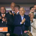 Orban é reeleito líder do partido Fidesz na Hungria, apesar da derrota eleitoral