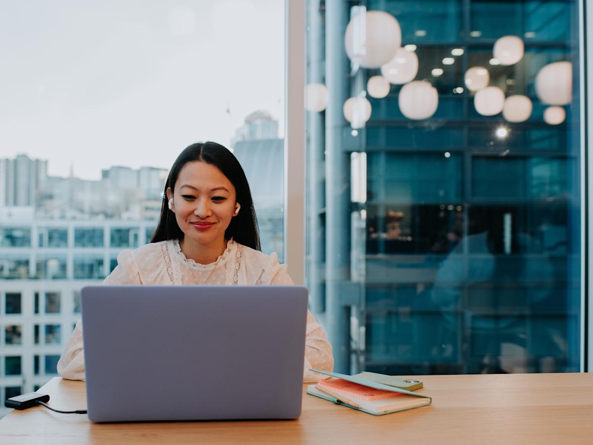 Os empregadores querem trabalhadores iniciantes com habilidades de nível sênior na era da IA, descobriu uma enorme análise da PwC