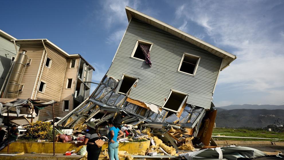 Os esforços de resgate continuam na Venezuela depois que terremotos mortais mataram pelo menos 920 pessoas