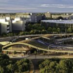 A estação ferroviária Cambridge South foi inaugurada no domingo - com 1.000 vagas para bicicletas, mas sem estacionamento