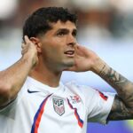 Futebol - Copa do Mundo FIFA 2026 - Grupo D - Estados Unidos x Paraguai - Estádio de Los Angeles, Inglewood, Califórnia, EUA - 12 de junho de 2026 Christian Pulisic dos EUA durante o aquecimento antes da partida REUTERS/Lisi Niesner