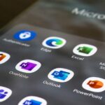Aqueles que usam Macs e iPhones mais antigos não poderão criar ou editar documentos do Office | A foto mostra aplicativos do Microsoft Office em uma pasta do iPhone