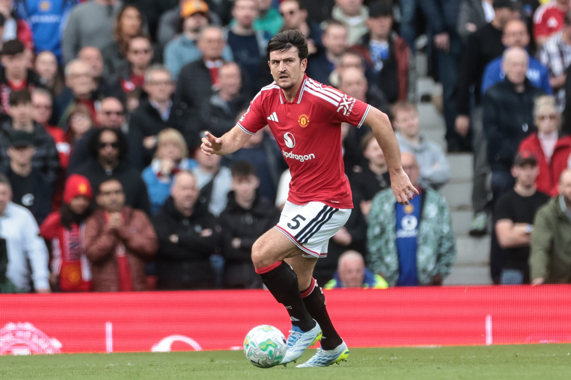 Phil Neville tem uma teoria sobre o desprezo de Harry Maguire na Copa do Mundo, é um dilema para Carrick, 'Ele era…'