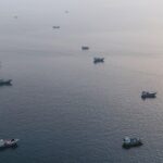 Preços do petróleo sobem à medida que ataques dos EUA e do Irã ameaçam a reabertura do Estreito de Ormuz