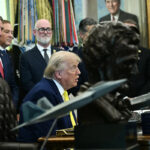 O presidente Donald Trump fala durante um anúncio sobre o carvão, no Salão Oval da Casa Branca em Washington, DC, em 4 de junho de 2026.