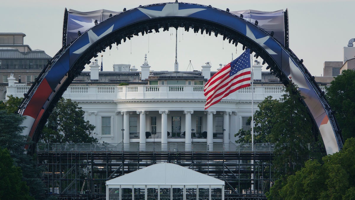 Processo federal busca nocautear luta do UFC na Casa Branca marcada para a próxima semana no aniversário de Trump