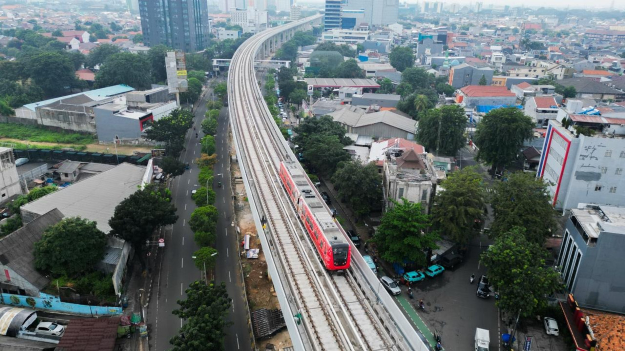 Progres Tembus 93.07 Persen, Waskita Karya Kebut Pembangunan LRT Jacarta Fase 1B