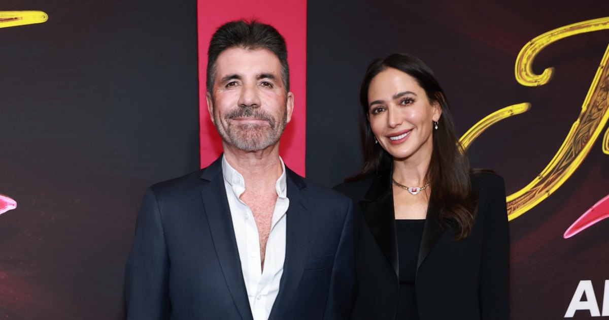 Simon Cowell comemora a Páscoa com a noiva Lauren Silverman, a ex Terri Seymour e seus filhos