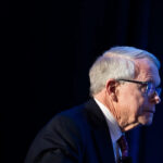 Quem é Mike DeWine, o governador republicano de Ohio que pediu o fim da pena de morte?