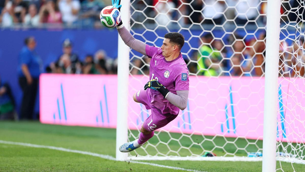 Quem é Orlando Gill, goleiro do Paraguai x Alemanha na Copa do Mundo FIFA 2026?