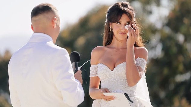 O casal gastou milhões em seu casamento extravagante e pós-festa