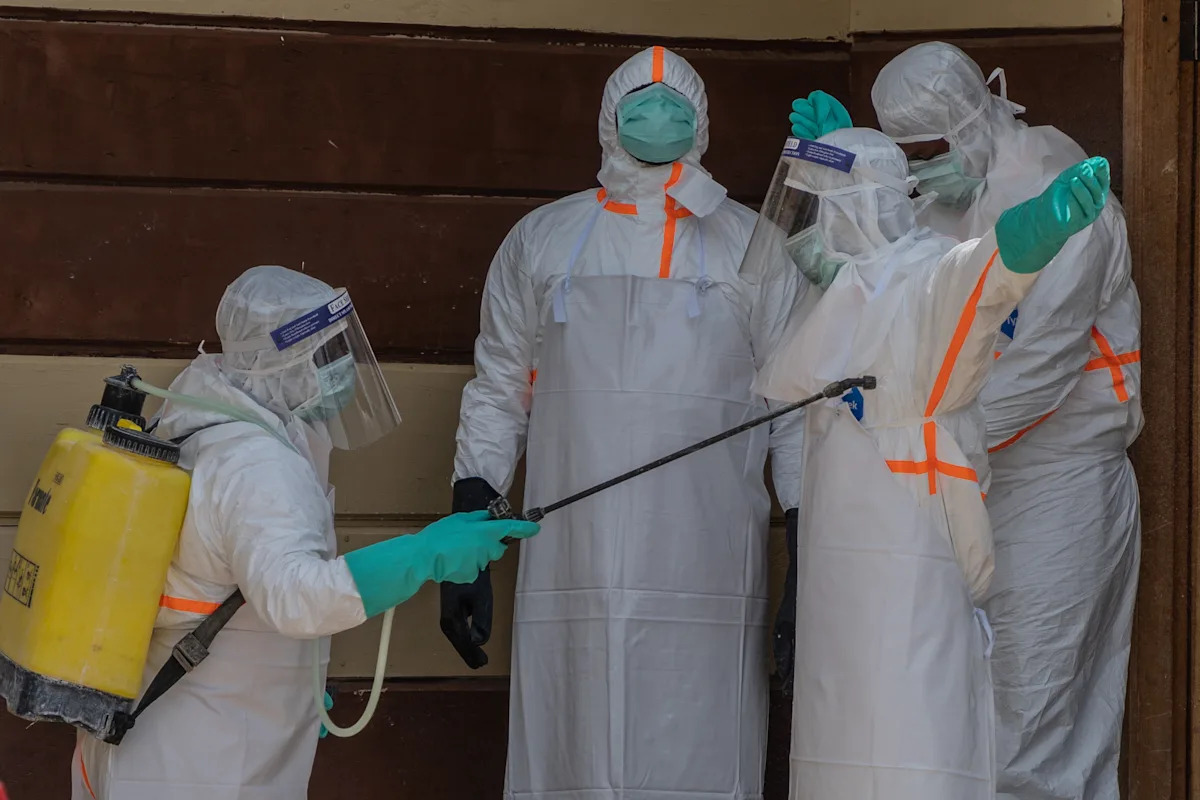 Relatórios do Congo registam aumento de um dia nos casos de Ébola, um mês após a declaração do surto
