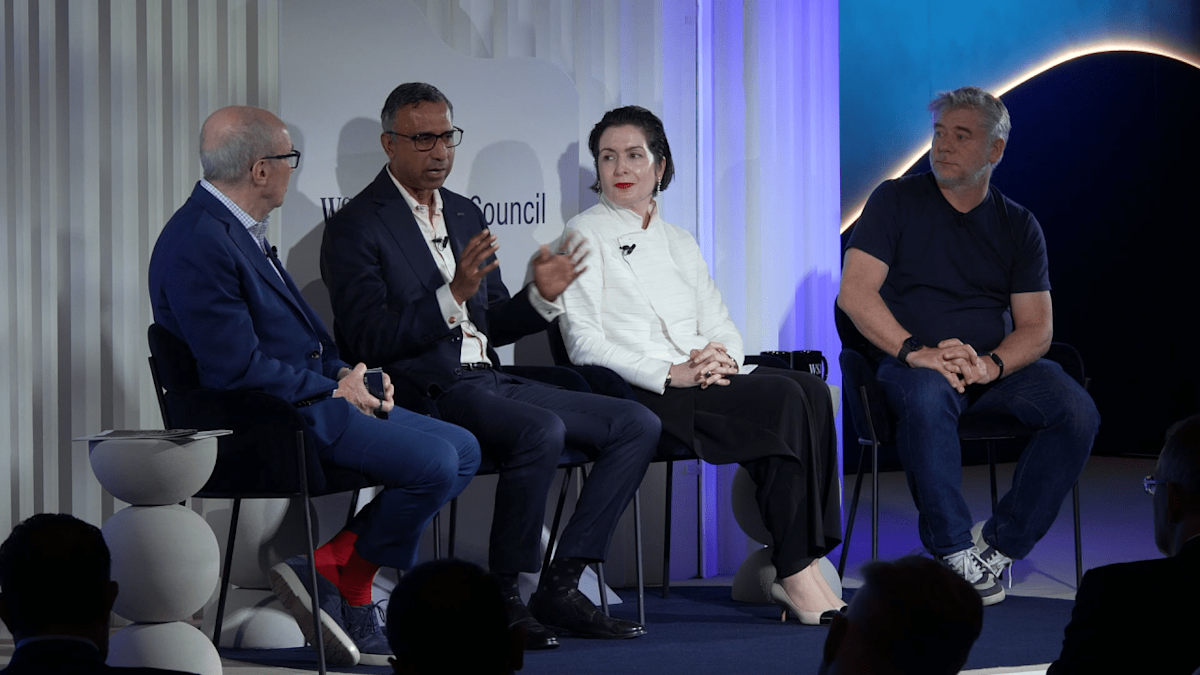 Resiliência Institucional, Eletrificação Global e a Onda de IA