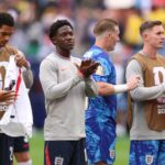 Rio Ferdinand argumenta que Kobbie Mainoo é 'melhor' do que Declan Rice e Elliot Anderson de certa forma para a Inglaterra