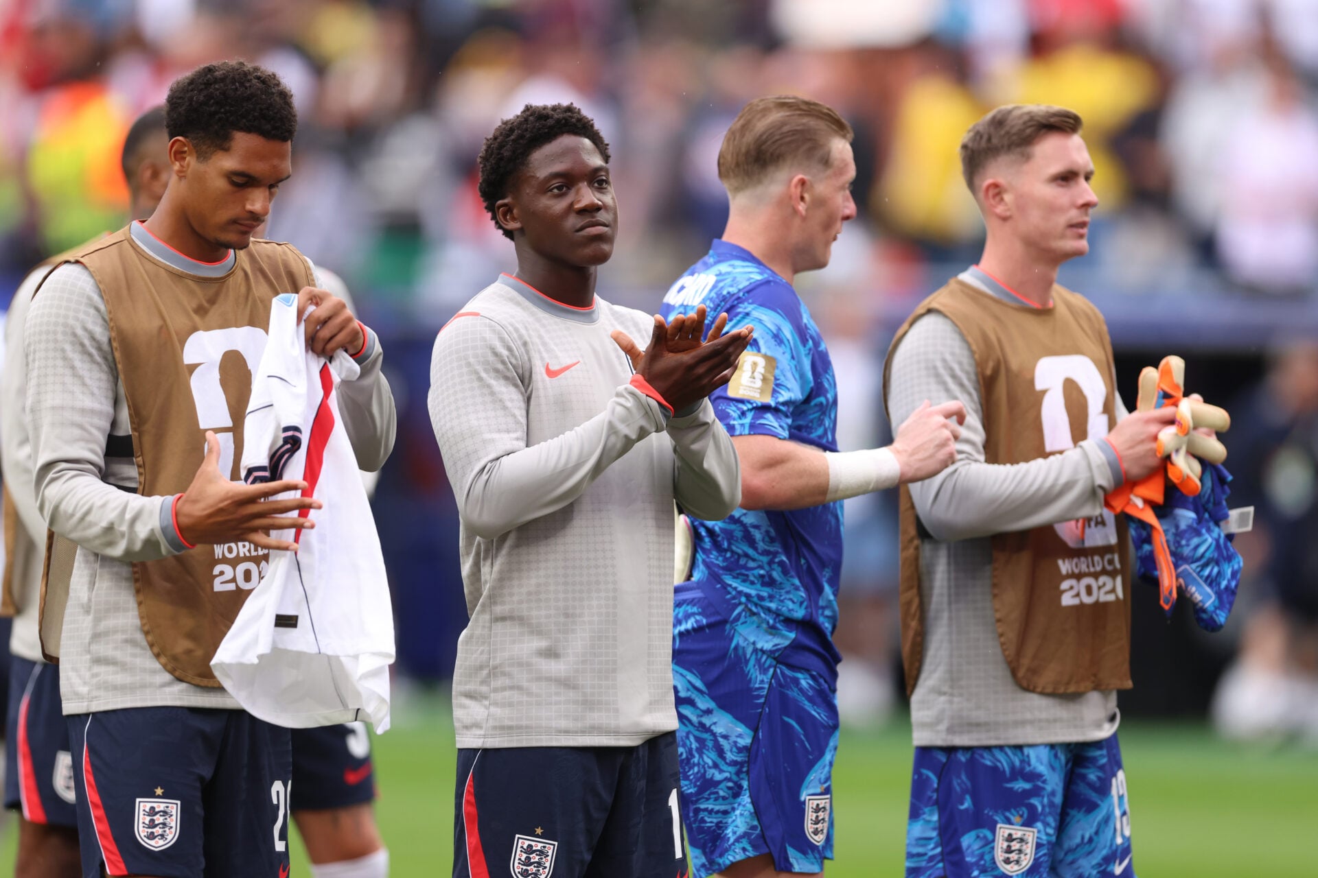 Rio Ferdinand argumenta que Kobbie Mainoo é 'melhor' do que Declan Rice e Elliot Anderson de certa forma para a Inglaterra