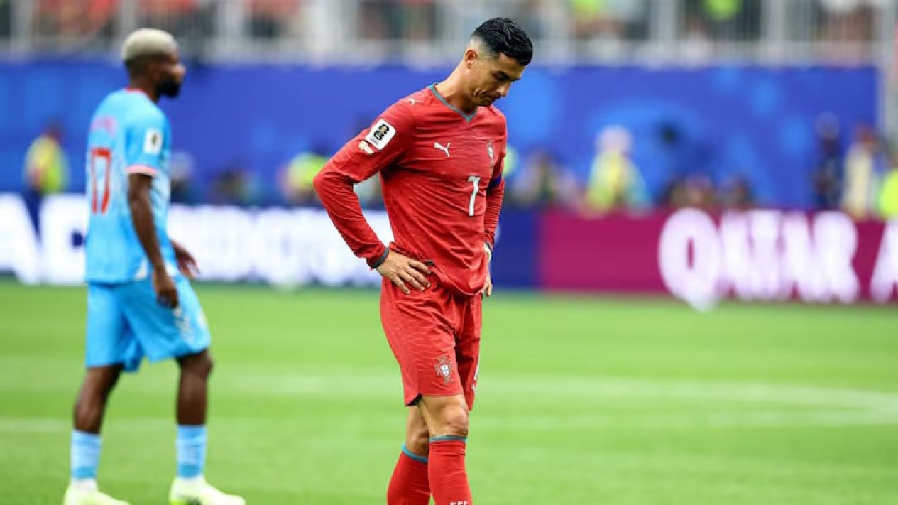 Ronaldo Banjir Kritik, Torcedores Portugal Meradang hingga Bawa Nama Mendiang Diogo Jota: Oper Bola ke CR7 dari Surga