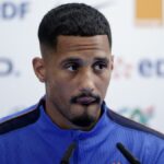 Saliba, da França, diz que jogou com dores na Copa do Mundo