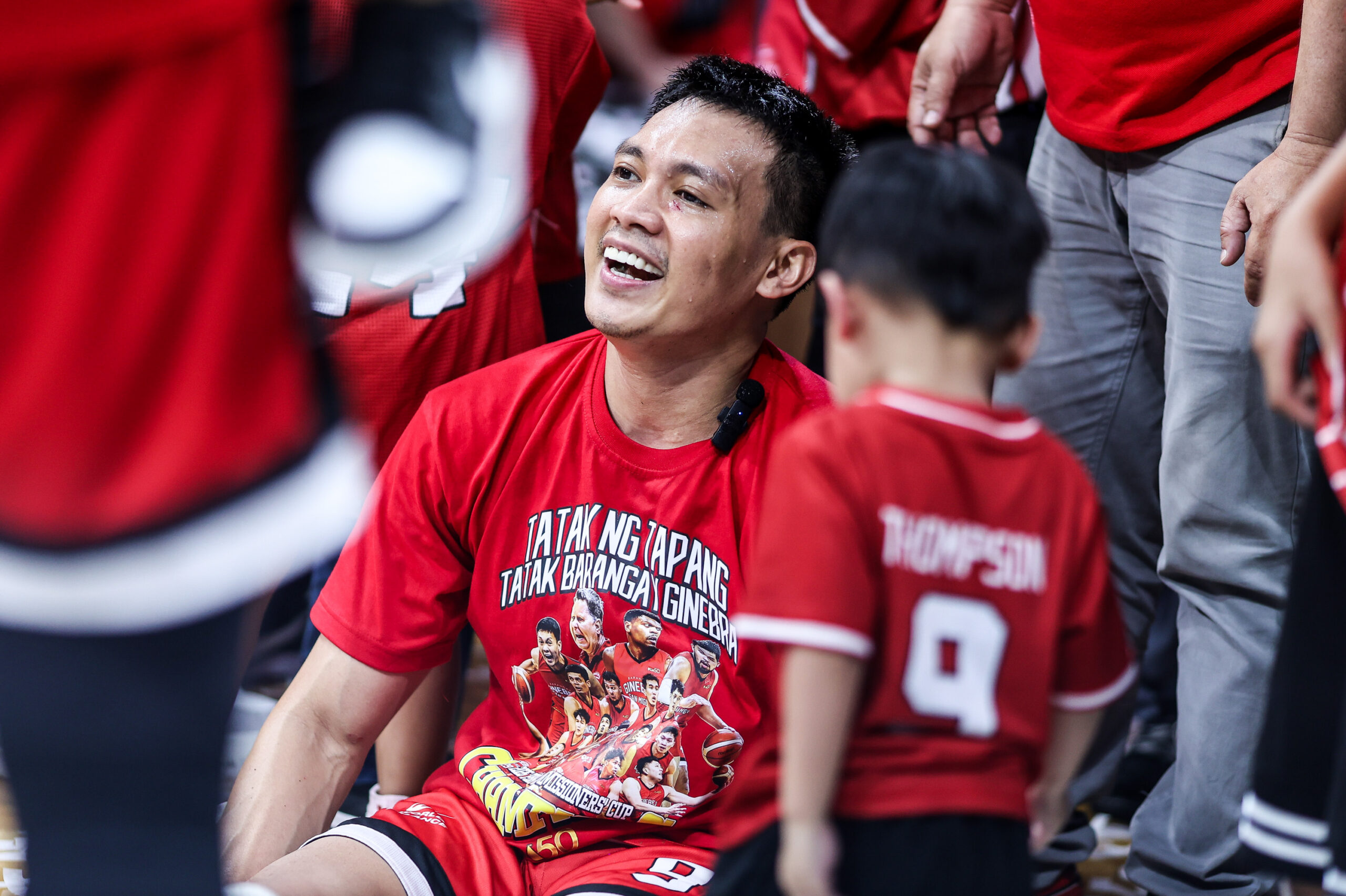 Scottie Thompson, do Barangay Ginebra Gin Kings, é nomeado MVP das finais depois de ajudar Ginebra a vencer o campeonato PBA Commissioner's Cup de 2026.