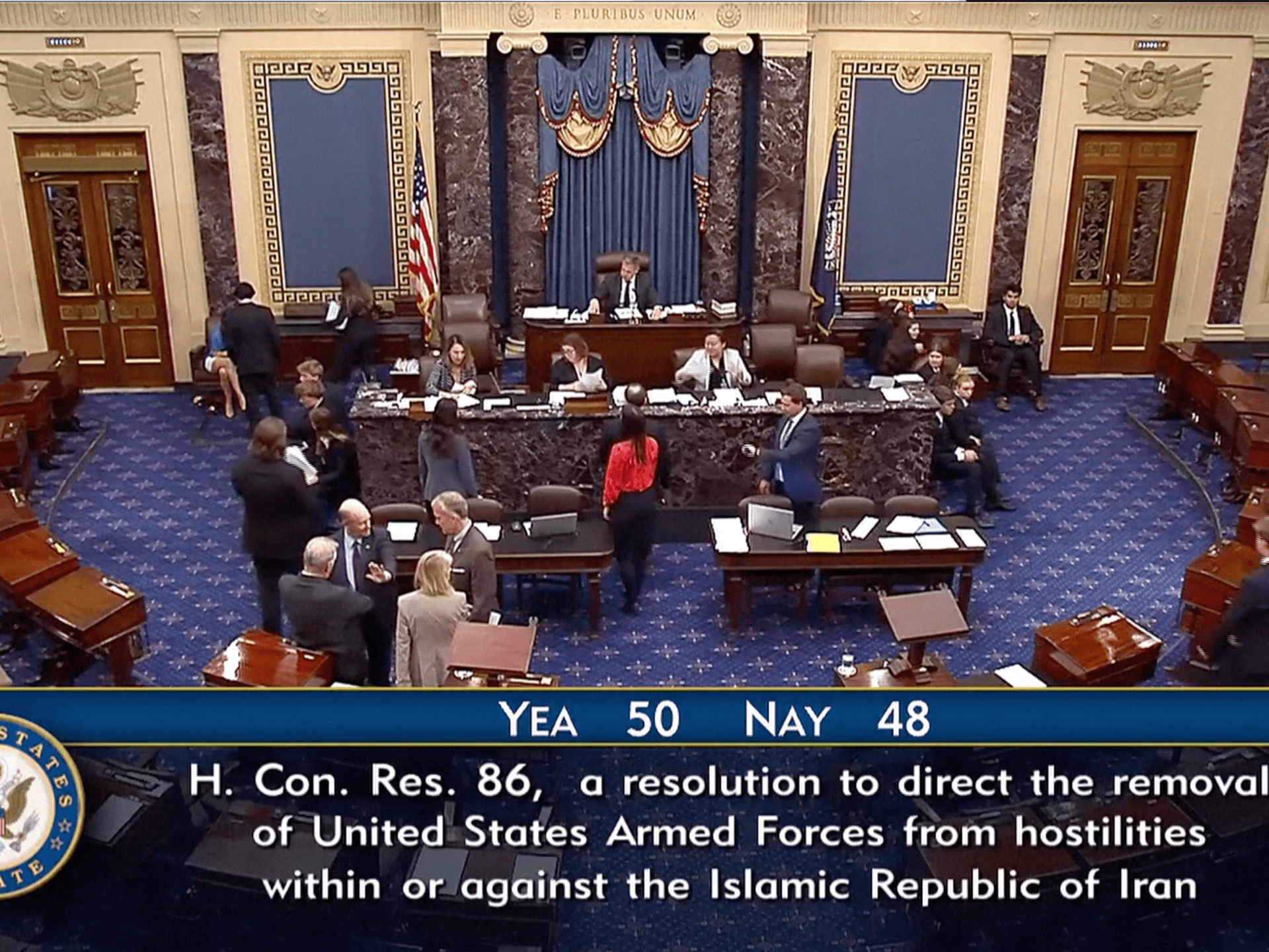 Senado dos EUA vota pausa na guerra com o Irã em rara repreensão a Trump