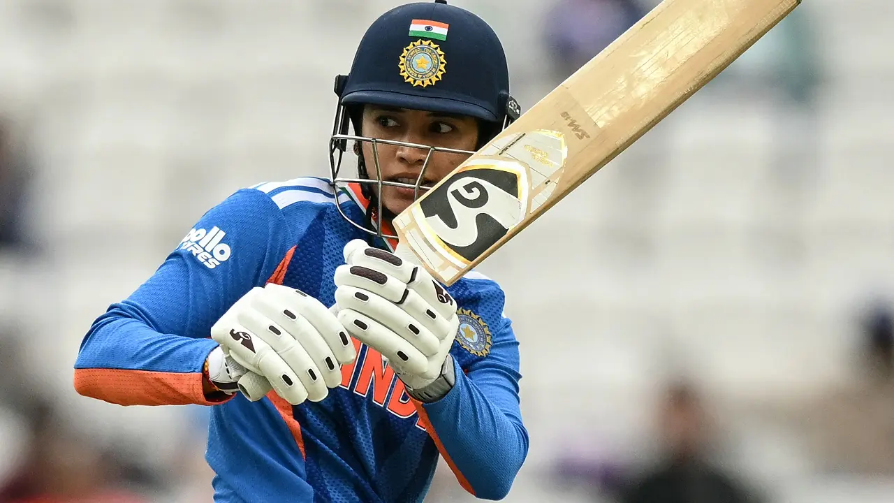 Smriti Mandhana brilha com 74; Índia marca 209/5 contra a Holanda