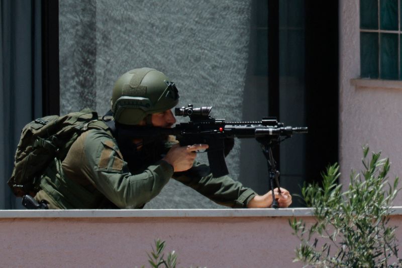 Soldados israelenses no Líbano são livres para agir se estiverem sob ameaça, diz Katz de Israel