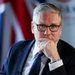 Starmer, do Reino Unido, diz que os tiros de advertência do navio de guerra russo no Canal são 'imprudentes'