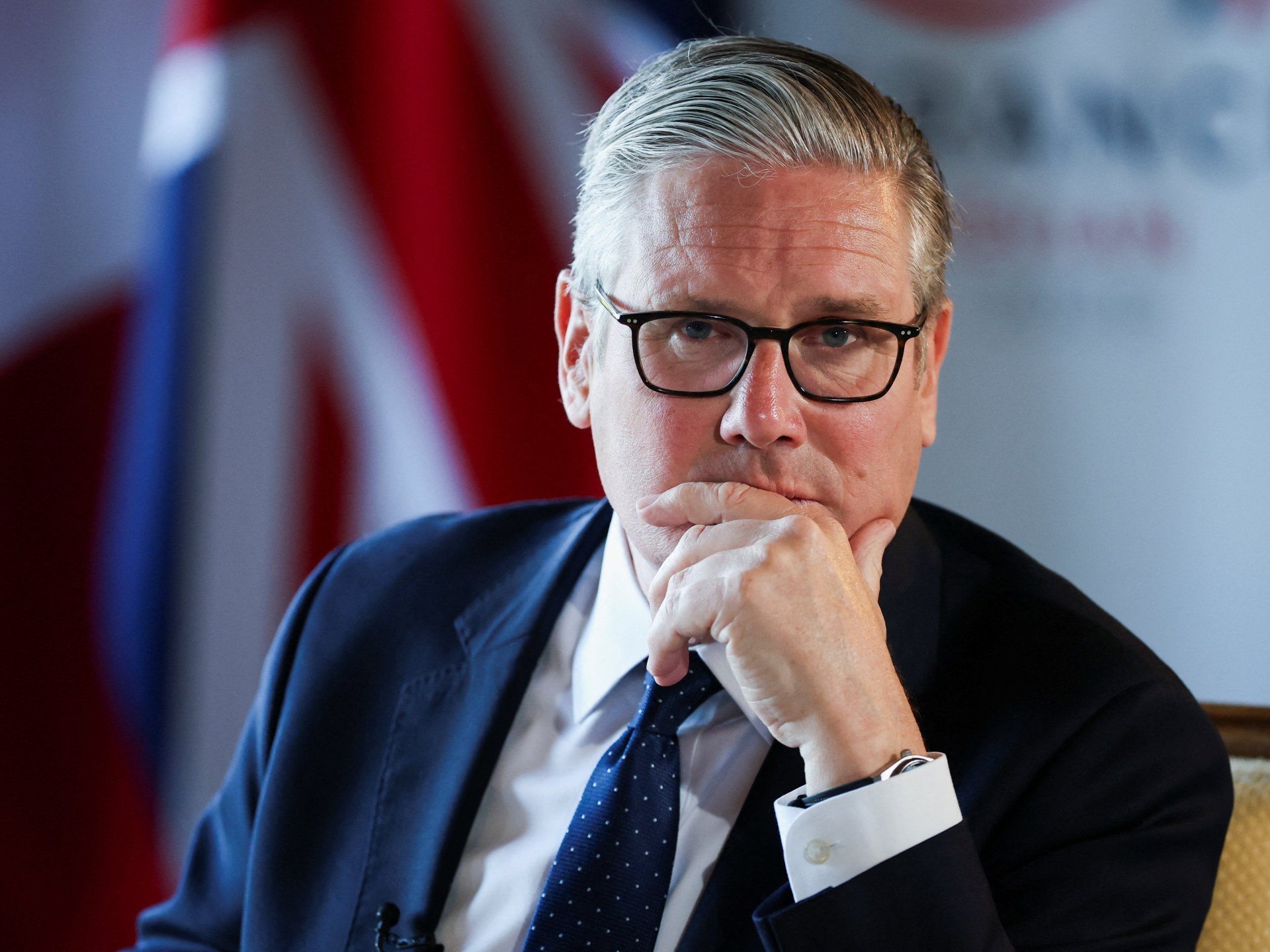 Starmer, do Reino Unido, diz que os tiros de advertência do navio de guerra russo no Canal são 'imprudentes'