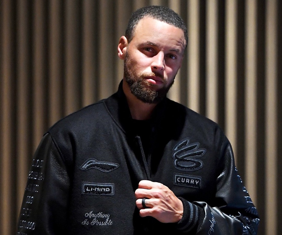 Steph Curry Curry Brand assina acordo de calçados com Li-Ning