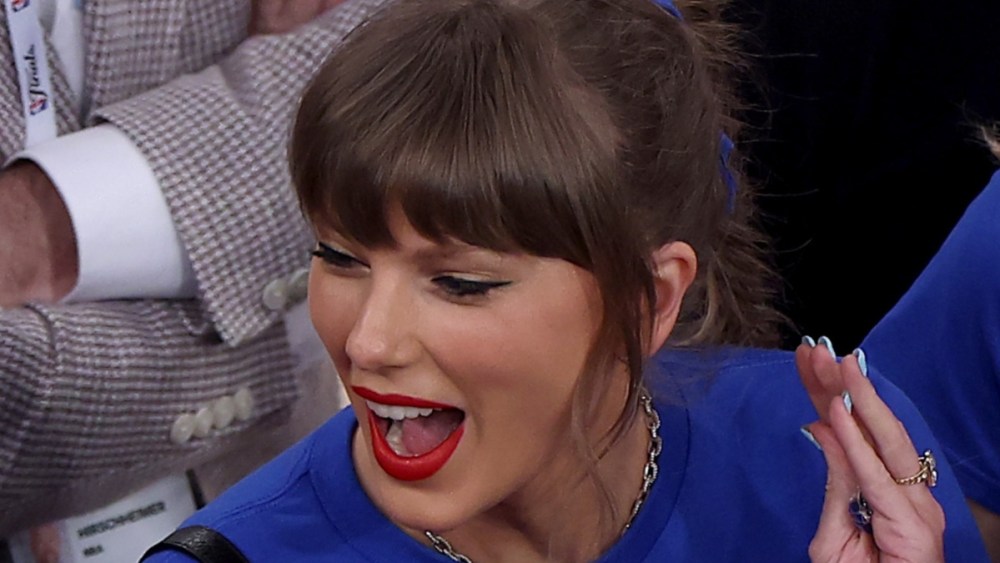 Taylor Swift participa das finais da NBA no Madison Square Garden para apoiar os Knicks