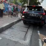 Terungkap! Awal Mula Fortuner Dilempari Batu e Dikerubungi Massa di Tanah Abang Gegara Klakson ke Pemotor