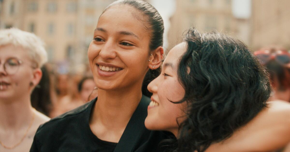'The Little Sister' mostra uma jovem muçulmana correndo riscos para mostrar seu verdadeiro eu