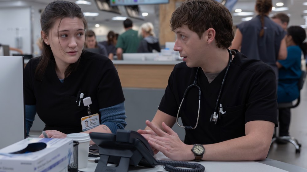 'The Pitt' é estrelado por Isa Briones e Gerran Howell em Who Gets Squeamish no set, Expectativas da 3ª temporada e a improvável amizade Santos / Whitaker