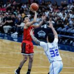 Scottie Thompson de Barangay Ginebra Gin Kings durante o jogo 3 contra TNT Tropang 5G nas finais da PBA Commissioner's Cup de 2026.