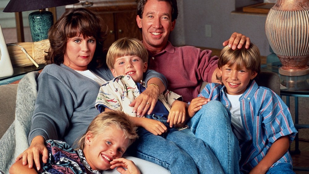 Tim Allen diz que a reinicialização de 'Melhoria da casa' está 'travada' por causa dos 'problemas de personalidade' dos filhos na tela na vida real: 'Eles têm seus próprios problemas'