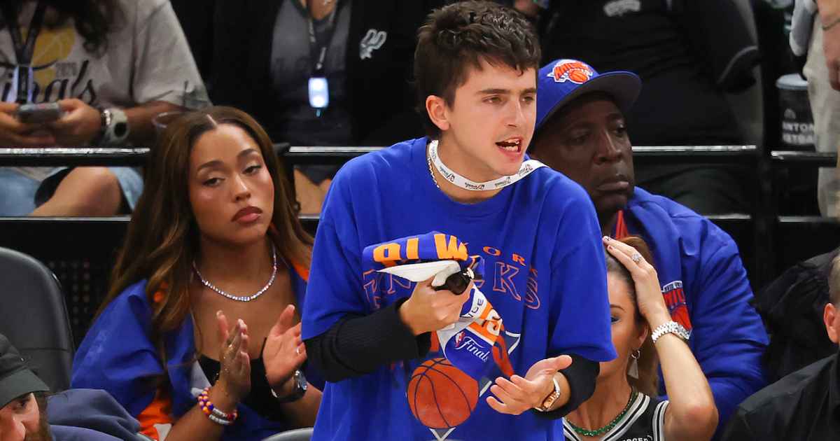 GettyImages-2278203832 Timothee Chalamet e Kylie Jenner têm um encontro na quadra no jogo dos Knicks
