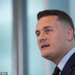 Antes da eleição, o ex-secretário de Saúde Wes Streeting prometeu introduzir serviços universais de ligação de fraturas até 2030