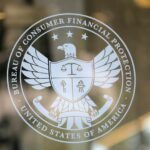 Tribunal de apelações dos EUA impede que administrador de Trump aprove novos planos para reduzir funcionários de fiscalização do consumidor