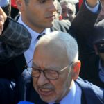 Tribunal tunisino condena líder do Ennahdha, Rached Ghannouchi, à prisão perpétua