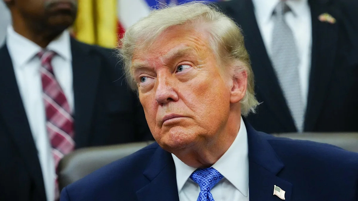Trump adverte que 'a República Islâmica pode não existir mais' em meio a ataques