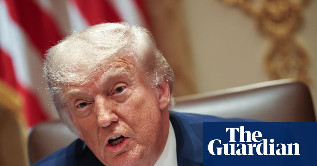 Trump assina ordem executiva buscando acesso antecipado a novos lançamentos de IA