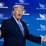 Donald Trump lançou ataques militares contra alvos iranianos no Estreito de Ormuz depois que o regime violou o cessar-fogo ao atacar petroleiros apoiados pelos EUA.