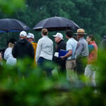 Ken Cedeno/Reuters - FOTO: O presidente dos EUA, Donald Trump, visita campo de golfe em Hains Point, em Washington, DC