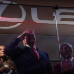 Donald Trump e sua neta Kai sorriram maliciosamente enquanto as vaias soavam em torno do MSG na segunda-feira
