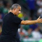 Tunísia demite Sabri Lamouchi após derrota da Suécia na Copa do Mundo
