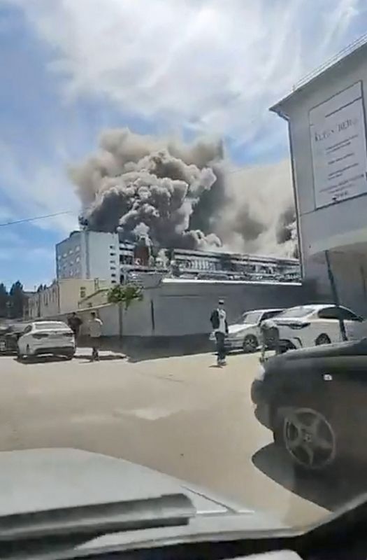 Ucrânia diz que atingiu fábrica russa de eletrônicos de mísseis, governador diz que houve cinco mortos