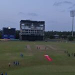 Um empate, um Super Over e uma noite de polêmica em Dambulla