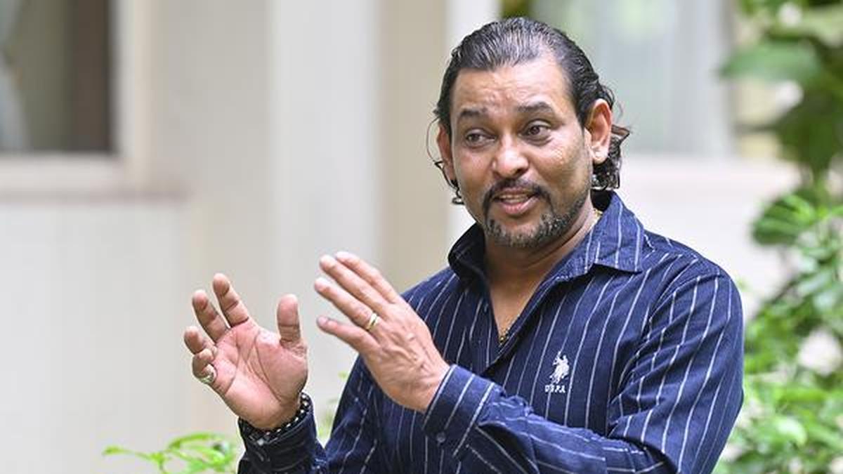 Uma década depois de se aposentar das partidas internacionais, Dilshan está guiando a nova geração na liga TG20