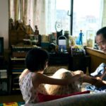 Uma família se prepara para o pior, sem sentimentalismo e com charme sutil, em 'Renoir'