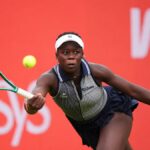 Victoria Mboko está ausente de Wimbledon devido a uma lesão no joelho