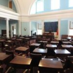 O plenário do Senado no Capitólio do Estado da Carolina do Norte.
